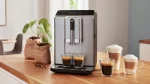 ⁦بوش Serie 2 ماكينة تحضير الإسبريسو الأوتوماتيكية بالكامل VeroCafe سيلك سيلفر, خزان المياه  boschTIE20301⁩ - الصورة ⁦8⁩